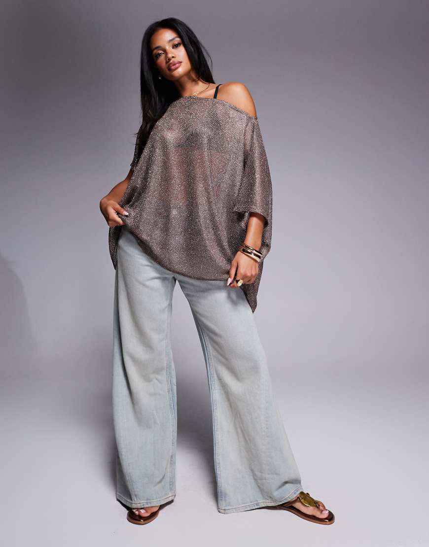 ASOS DESIGN - Transparentes, schulterfreies Oberteil in Gold mit lockerem Oversize-Schnitt-Goldfarben von ASOS DESIGN