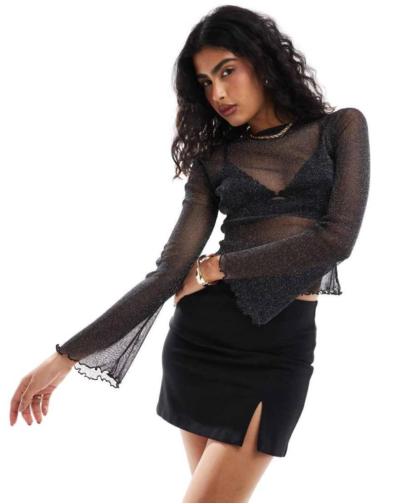 ASOS DESIGN - Transparentes Oberteil aus Glitzer-Netzstoff in Schwarz mit Trompetenärmeln-Silber von ASOS DESIGN