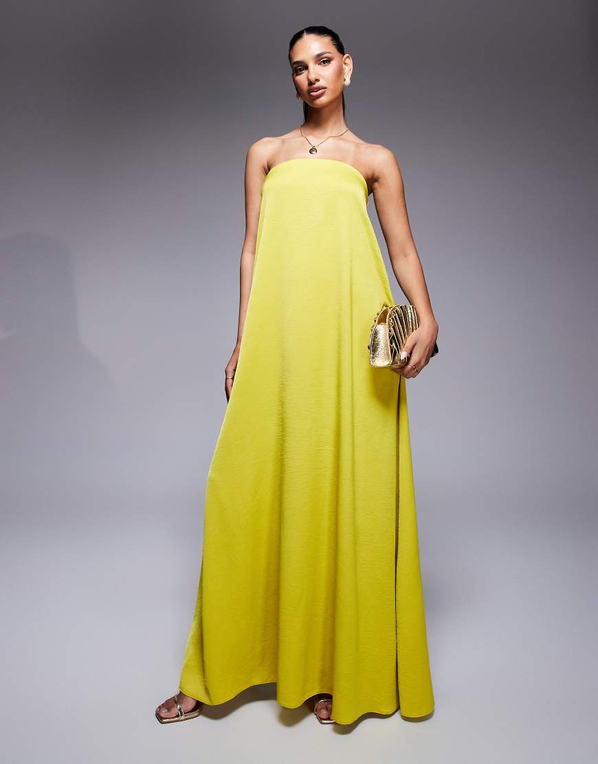 ASOS DESIGN - Trapezförmiges, trägerloses Satin-Maxikleid in Hellgrün-Gelb von ASOS DESIGN