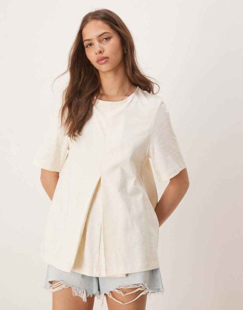 ASOS DESIGN - Trapezförmiges Kleid in Weiß mit Faltendetail vorne von ASOS DESIGN