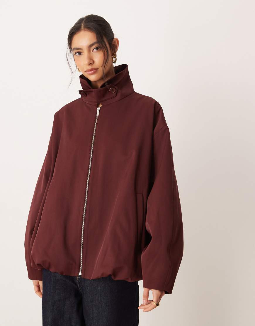 ASOS DESIGN - Trenchjacke in Pflaume mit Ballonsaum und Stehkragen-Lila von ASOS DESIGN