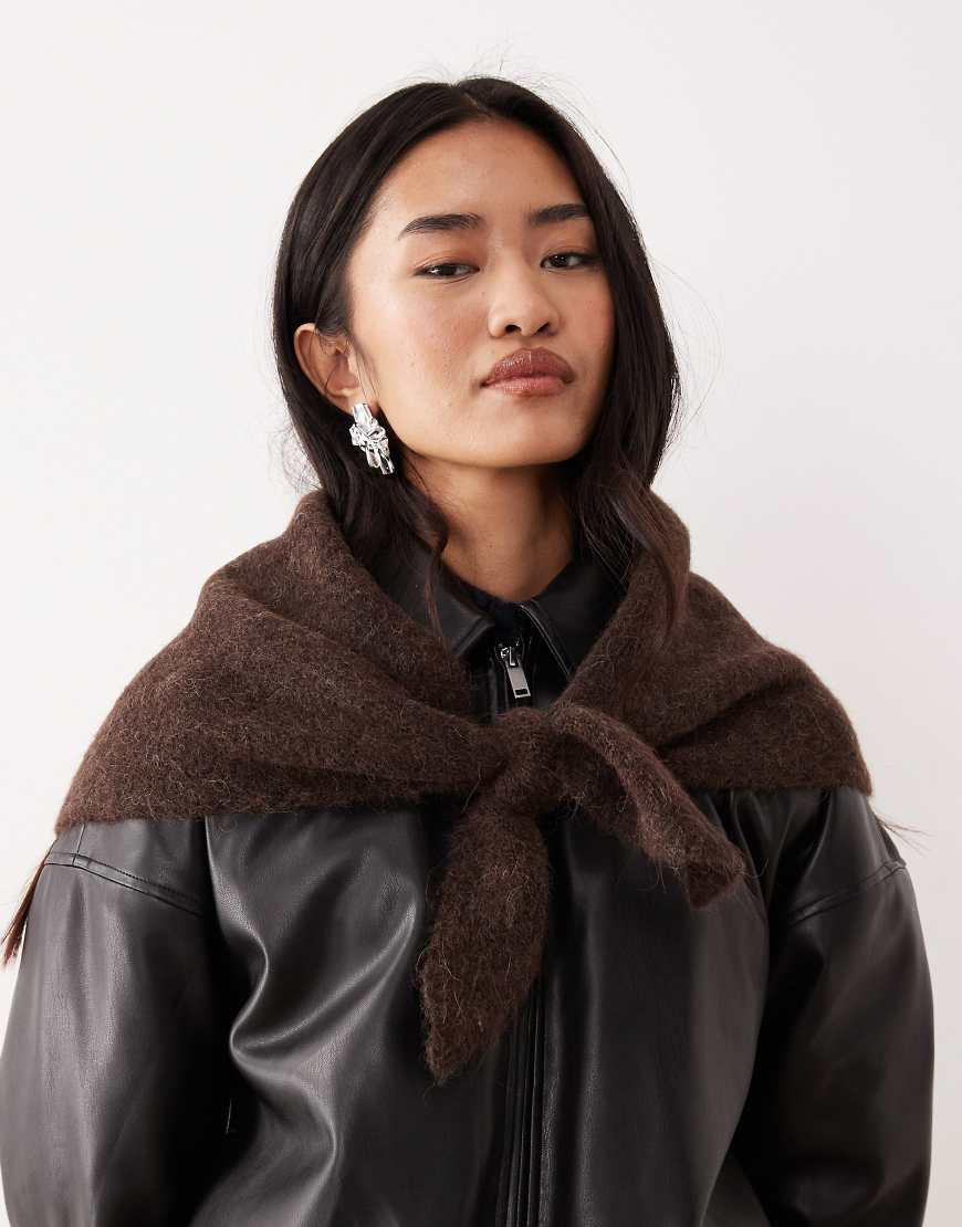 ASOS DESIGN - Triangel-Schal aus Alpakawollmix in Schokobraun-Brown von ASOS DESIGN