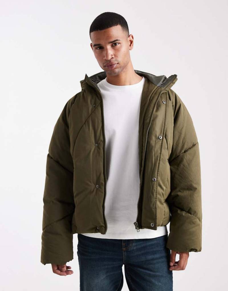 ASOS DESIGN - Übergroße, grüne Steppjacke von ASOS DESIGN