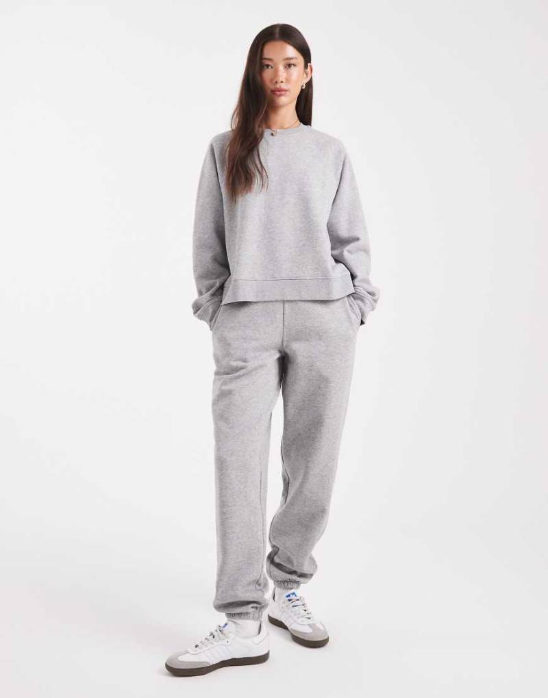 ASOS DESIGN - Ultimate - Jogginghose in grau meliert mit Bündchen und weicher Innenseite von ASOS DESIGN