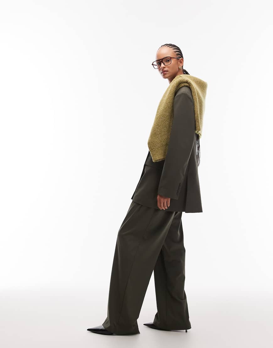 ASOS DESIGN - Ultimate Mensy - Anzughose in Olivgrün von ASOS DESIGN