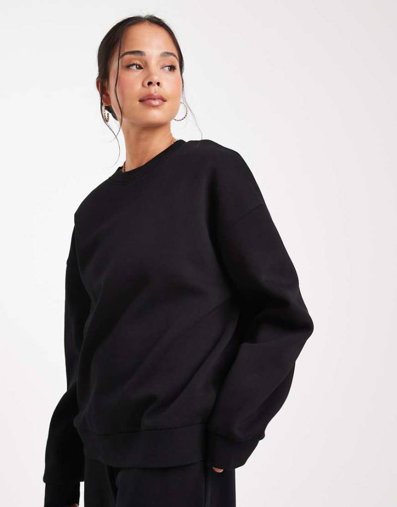 ASOS DESIGN - Ultimate - Oversize-Sweatshirt in Schwarz mit weicher Innenseite von ASOS DESIGN