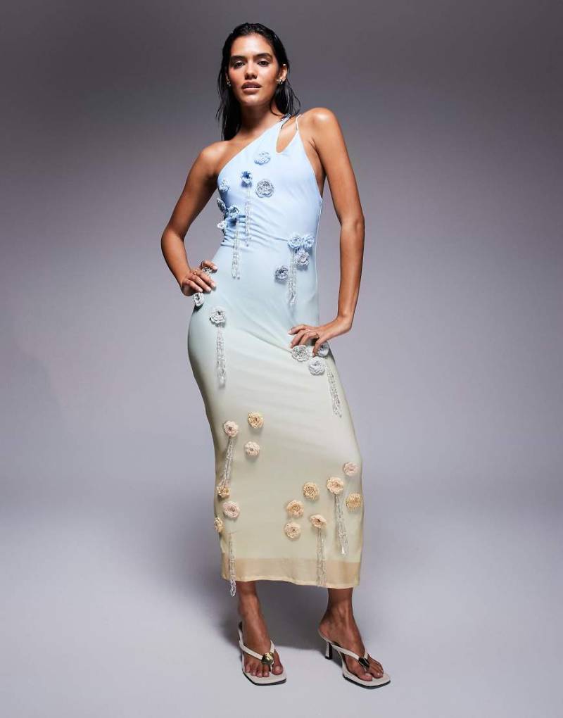 ASOS DESIGN - Ultimate - Verziertes Maxikleid aus Häkelstrick in Blau und Zitronengelb mit Farbverlauf und 3D-Blumenapplikationen-Braun von ASOS DESIGN