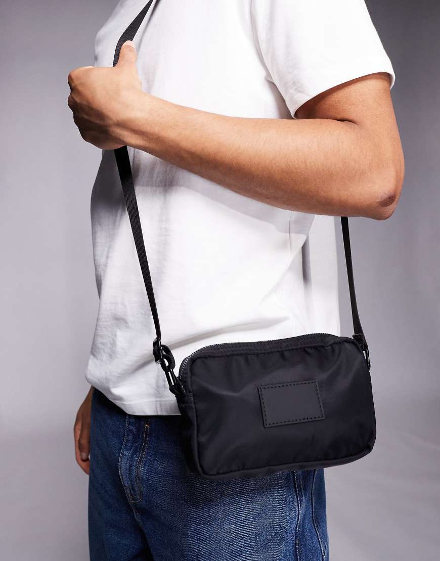 ASOS DESIGN - Umhängetasche aus Nylon in Schwarz von ASOS DESIGN