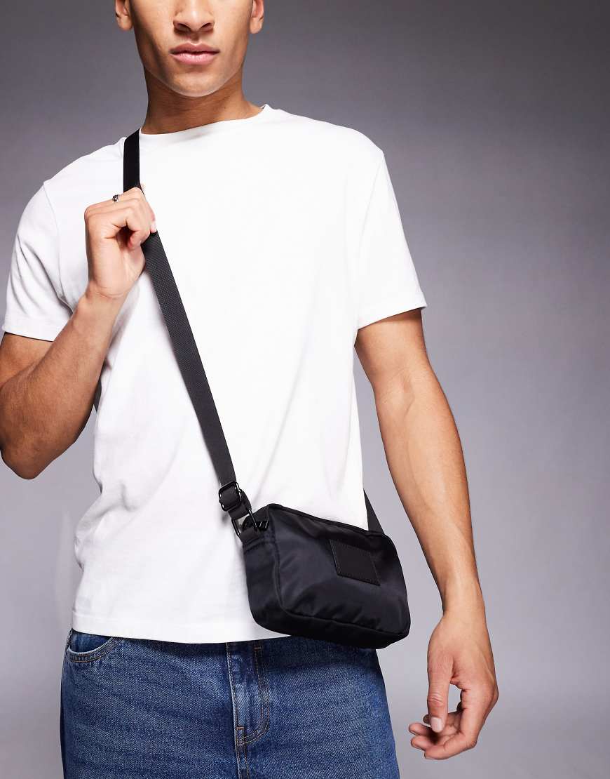 ASOS DESIGN - Umhängetasche aus Nylon in Schwarz von ASOS DESIGN