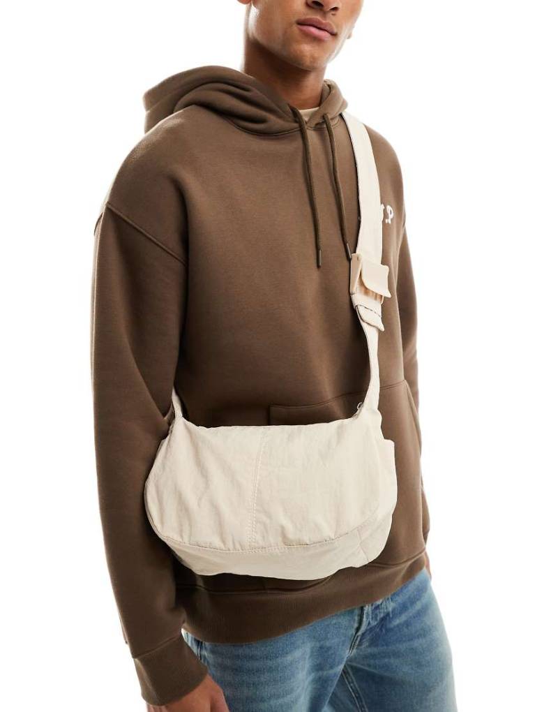 ASOS DESIGN - Umhängetasche in Ecru-Weiß von ASOS DESIGN