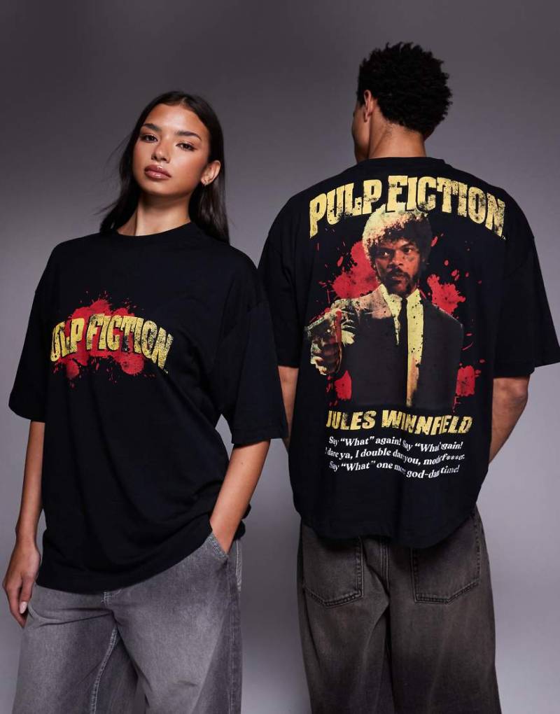 ASOS DESIGN - Unisex-Oversize-T-Shirt in Schwarz mit Pulp Fiction -Print von ASOS DESIGN