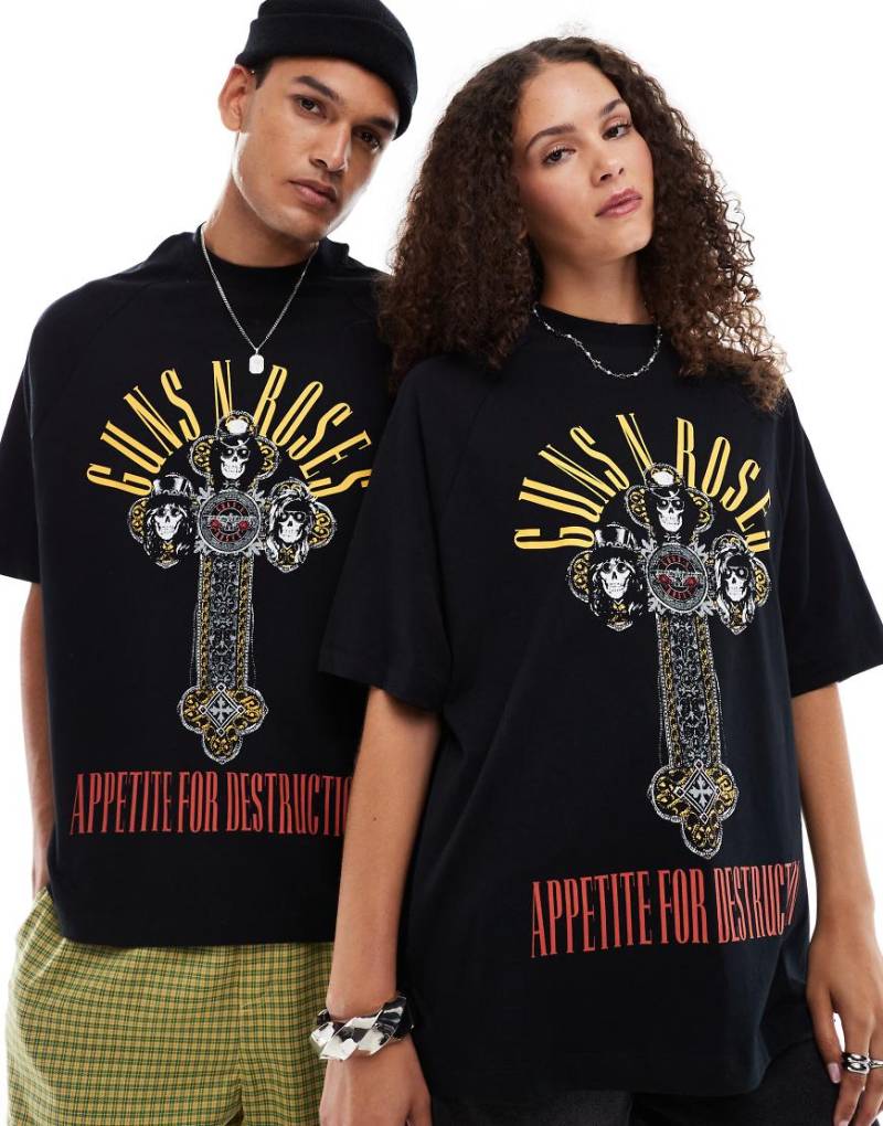 ASOS DESIGN - Unisex - Oversize-T-Shirt in Schwarz mit Raglanärmeln und „Guns N'Roses"-Bandprint von ASOS DESIGN