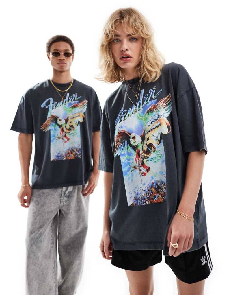 ASOS DESIGN - Unisex - Oversize-T-Shirt in verwaschenem Schwarz mit lizenzierten „Fender Guitar"-Grafik-Prints von ASOS DESIGN