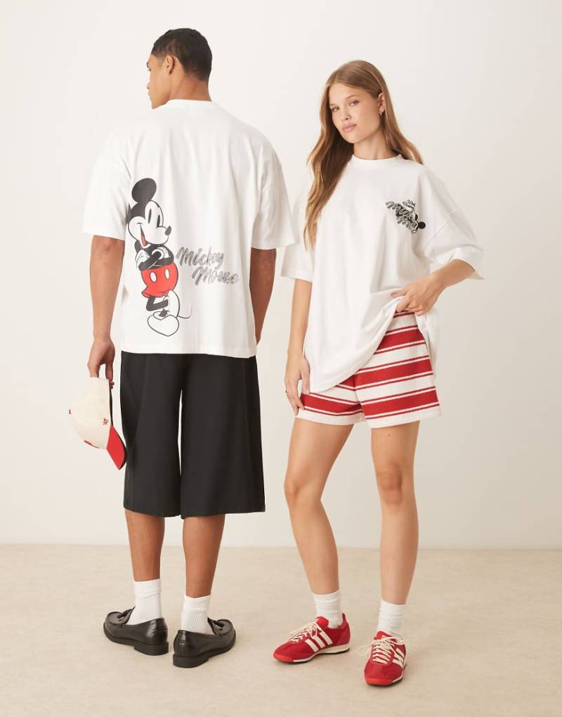 ASOS DESIGN - Disney - Unisex-T-Shirt in Beige mit „Mickey Mouse"-Print und Oversize-Schnitt-Weiß von ASOS DESIGN