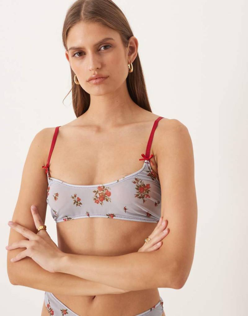 ASOS DESIGN - Vada - Netzstoff-Bustier im Cropped-Stil in Blau mit Blumenmuster und U-Ausschnitt von ASOS DESIGN