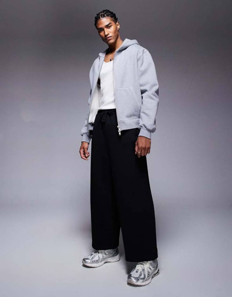 ASOS DESIGN - Hochwertige, schwere Jogginghose in Schwarz mit Cropped-Länge und lockerer Passform, 400 g/m² von ASOS DESIGN