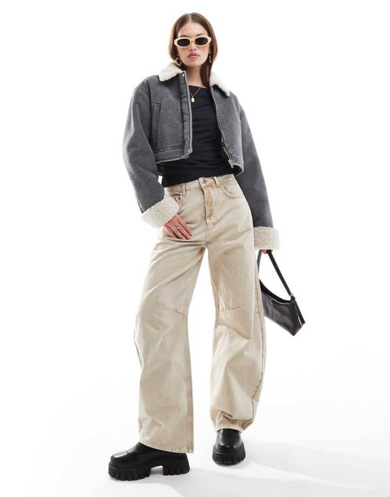 ASOS DESIGN - Verstärkte Jacke aus Cord in Grau mit Kragen aus Lammfellimitat von ASOS DESIGN