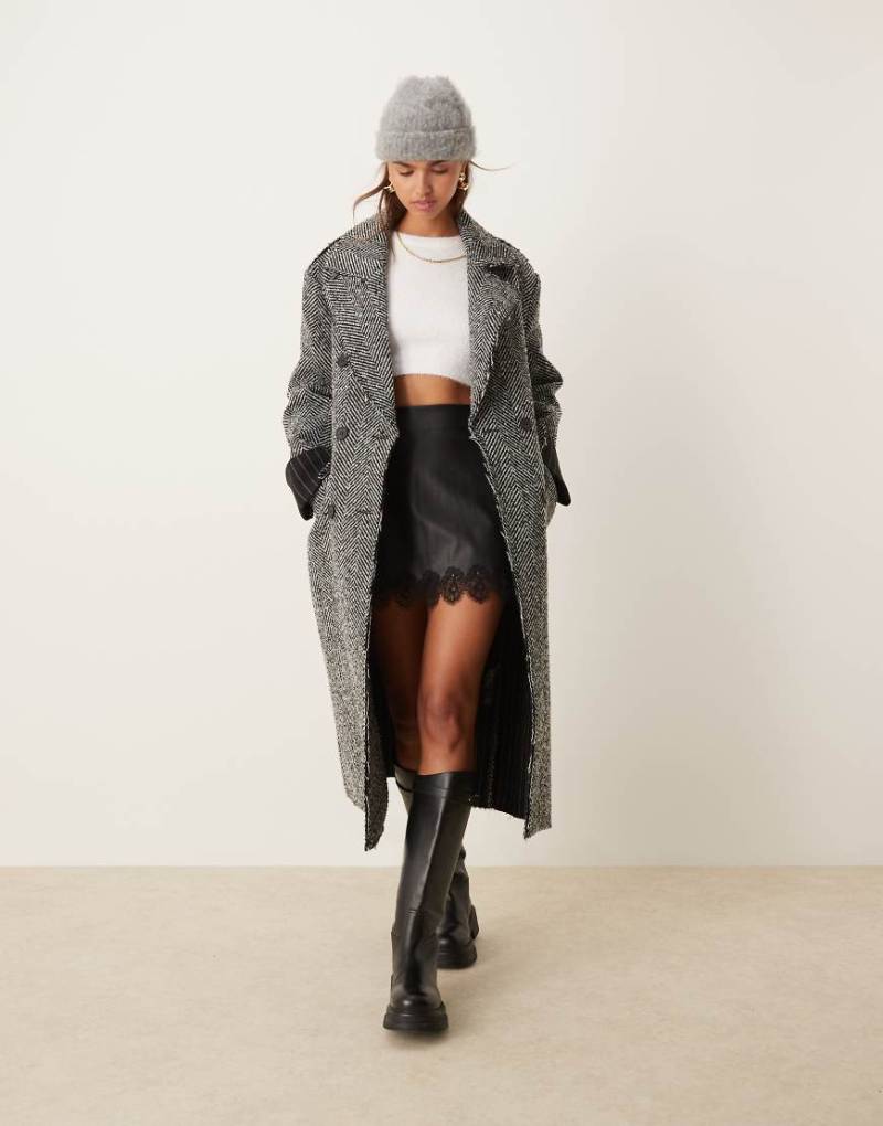 ASOS DESIGN - Verstärkter Dad-Mantel aus hochwertigem Material mit Fischgrätmuster-Bunt von ASOS DESIGN