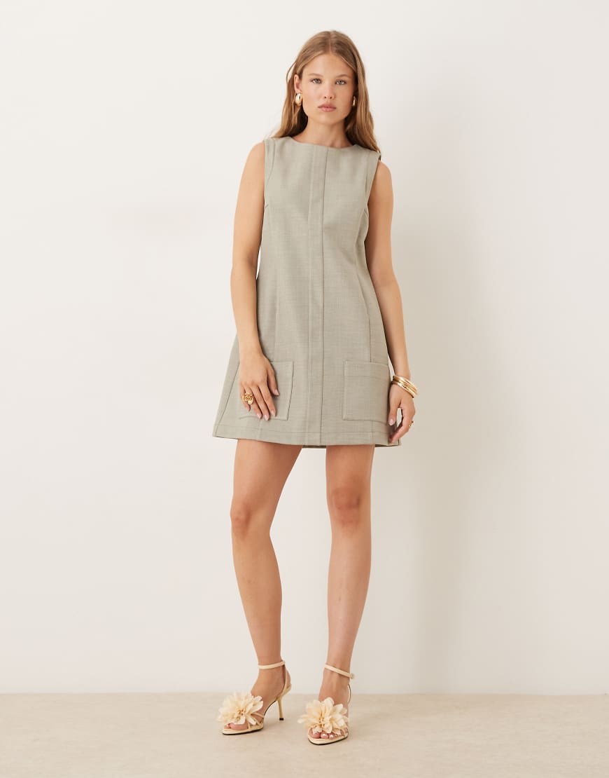 ASOS DESIGN - Verstärktes Mini-Etuikleid in Salbeigrün mit Taschendetails von ASOS DESIGN