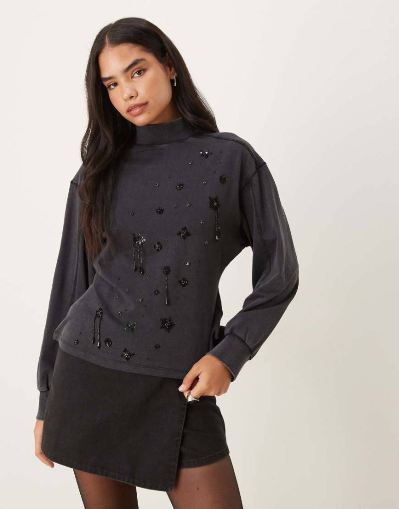 ASOS DESIGN - Verziertes Sweatshirt in Schwarz von ASOS DESIGN