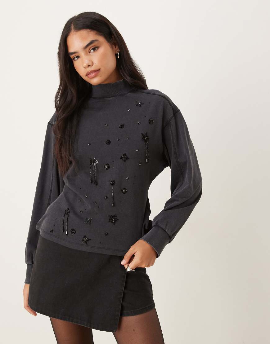 ASOS DESIGN - Verziertes Sweatshirt in Schwarz von ASOS DESIGN