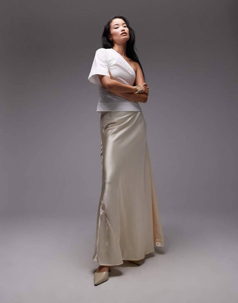 ASOS DESIGN - Voluminöser, drapierter Satin-Maxirock in Austernweiß von ASOS DESIGN