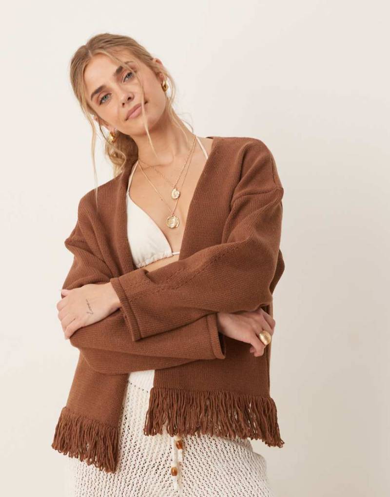 ASOS DESIGN - Vorne offene Strickjacke in Rostrot mit Fransen-Braun von ASOS DESIGN