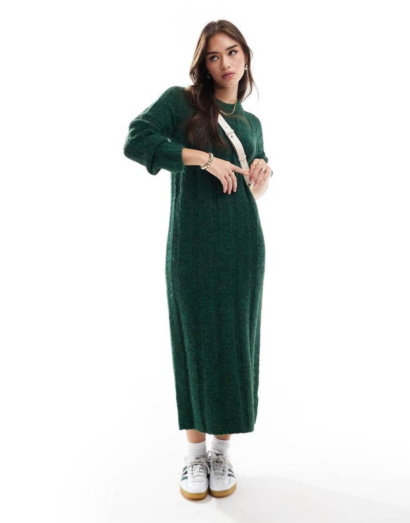 ASOS DESIGN - Wadenlanges Kleid in Dunkelgrün mit breiter Rippenstruktur-Bunt von ASOS DESIGN