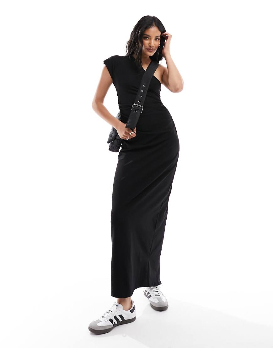ASOS DESIGN - Wadenlanges Kleid in Schwarz mit One-Shoulder-Träger und geraffte Seiten ASOS DESIGN - Wadenlanges Kleid in Schwarz mit One-Shoulder-Träger und geraffte Seiten von ASOS DESIGN
