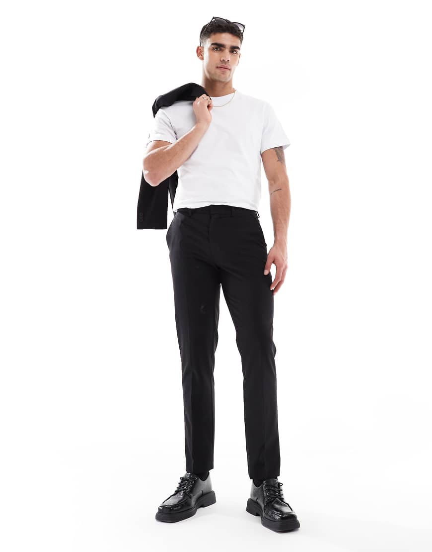 ASOS DESIGN - Waschbare Slim-Fit-Anzughose in Schwarz mit leichter Kammwolle ASOS DESIGN - Waschbare Slim-Fit-Anzughose in Schwarz mit leichter Kammwolle von ASOS DESIGN