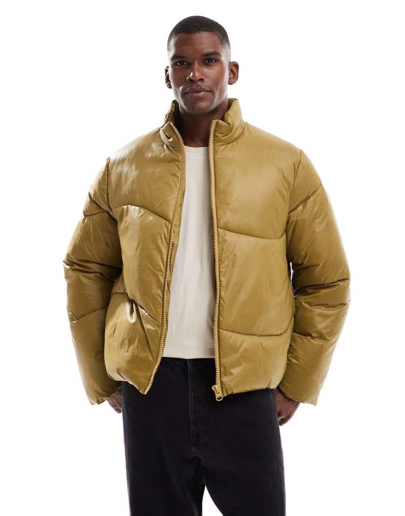ASOS DESIGN - Wattierte Jacke in Senfgelb-Grün von ASOS DESIGN