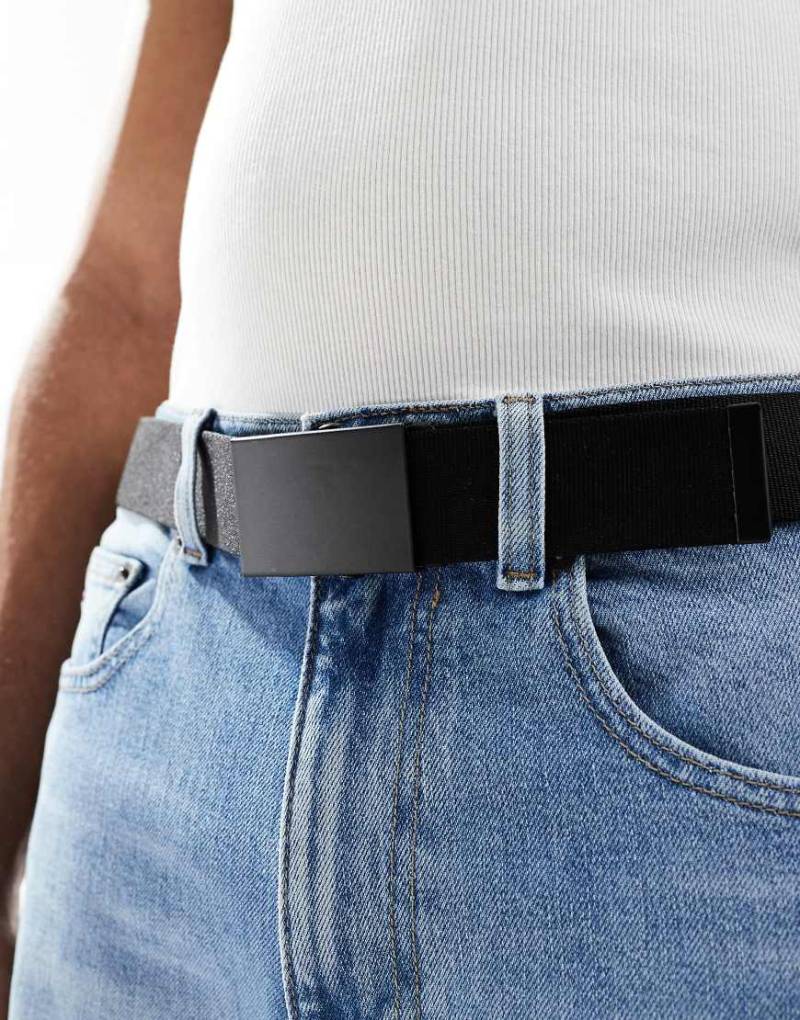 ASOS DESIGN - Webgürtel in Schwarz mit mattschwarzer Schnalle von ASOS DESIGN