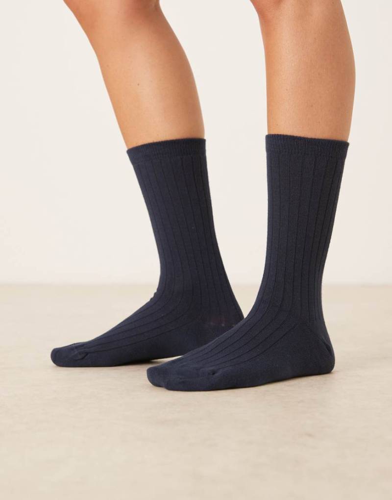 ASOS DESIGN - Weiche, gerippte Socken in Marineblau von ASOS DESIGN