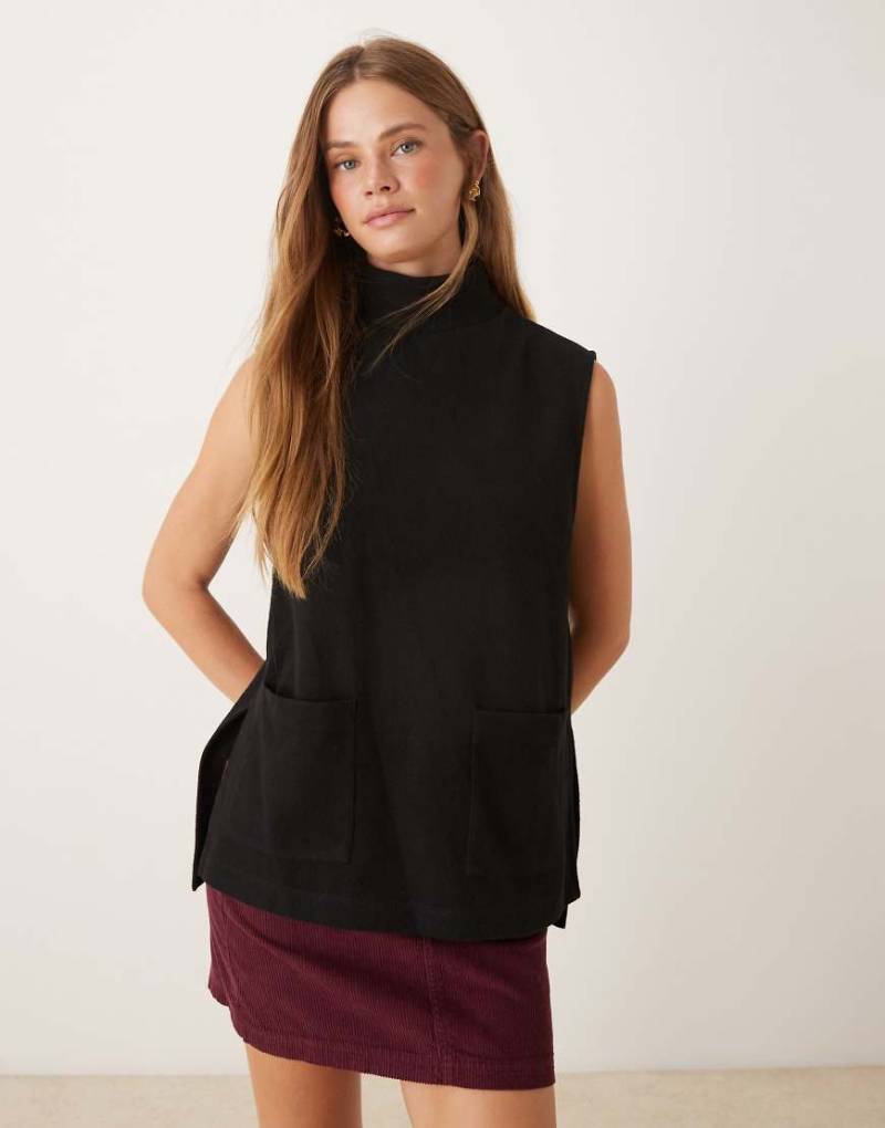 ASOS DESIGN - Superweiches, kastiges Tanktop in Schwarz mit hohem Kragen von ASOS DESIGN