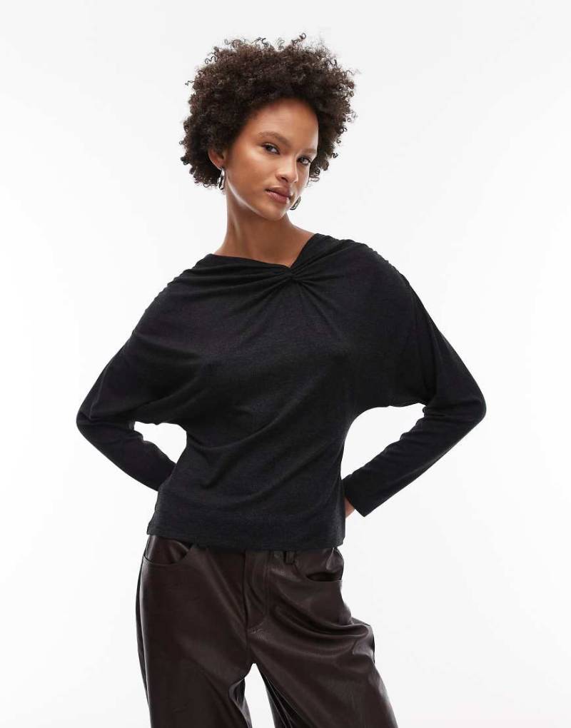 ASOS DESIGN - Weiches, langärmliges Oberteil in Anthrazit meliert mit verdrehtem Schulterdetail-Grau von ASOS DESIGN