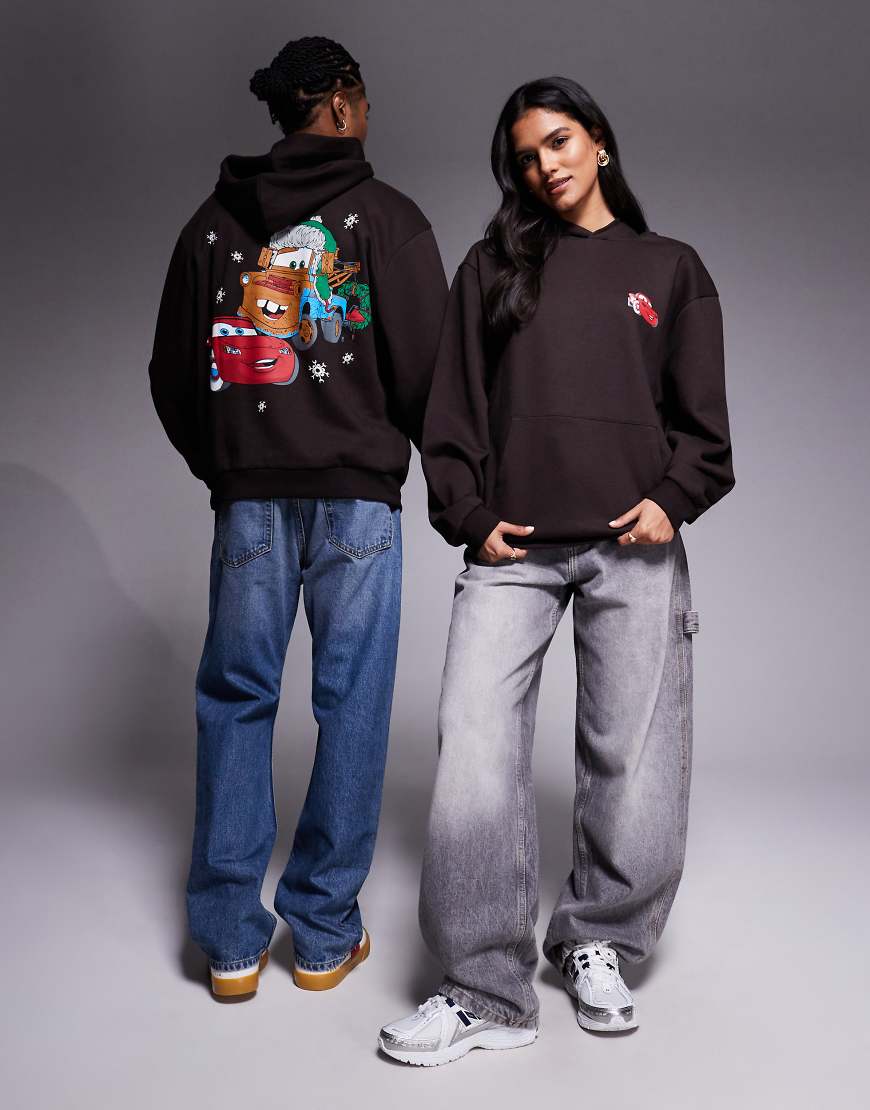 ASOS DESIGN Weihnachten - Disney Pixar - Oversize-Kapuzenpullover in Braun mit „Cars"-Motivprints-Brown ASOS DESIGN Weihnachten - Disney Pixar - Oversize-Kapuzenpullover in Braun mit „Cars"-Motivprints-Brown von ASOS DESIGN