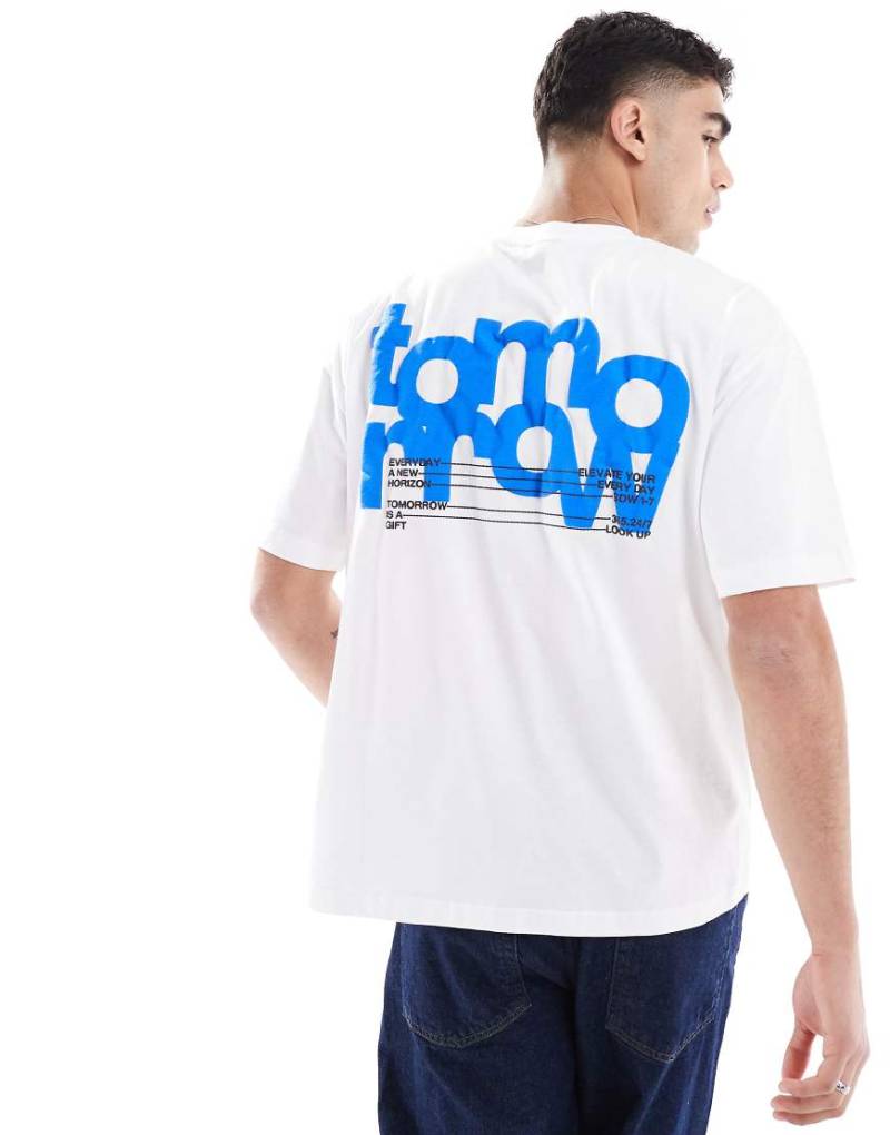 ASOS DESIGN - Weißes Oversize-T-Shirt mit Schriftzug mit Puffprint von ASOS DESIGN