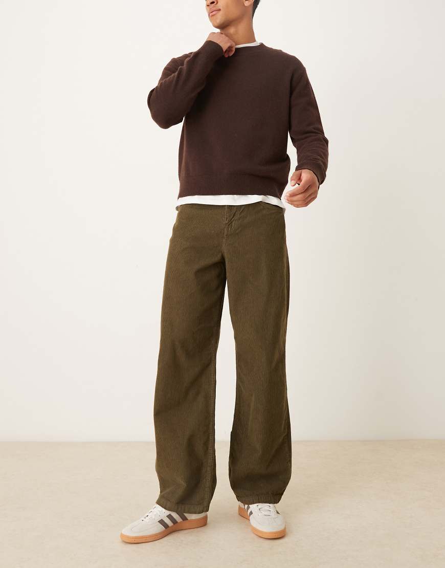 ASOS DESIGN - Weite Cordhose in Khaki-Grün von ASOS DESIGN