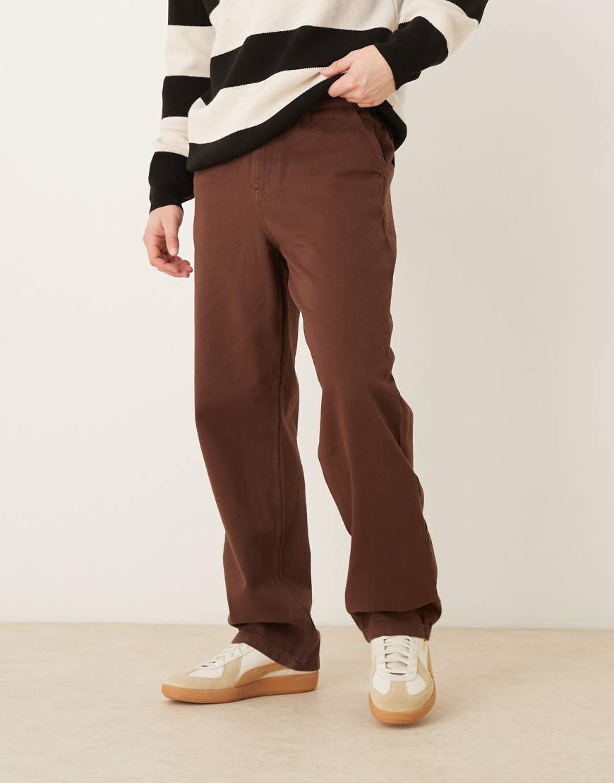 ASOS DESIGN - Weite Hose aus Twill in Erdbraun-Brown von ASOS DESIGN