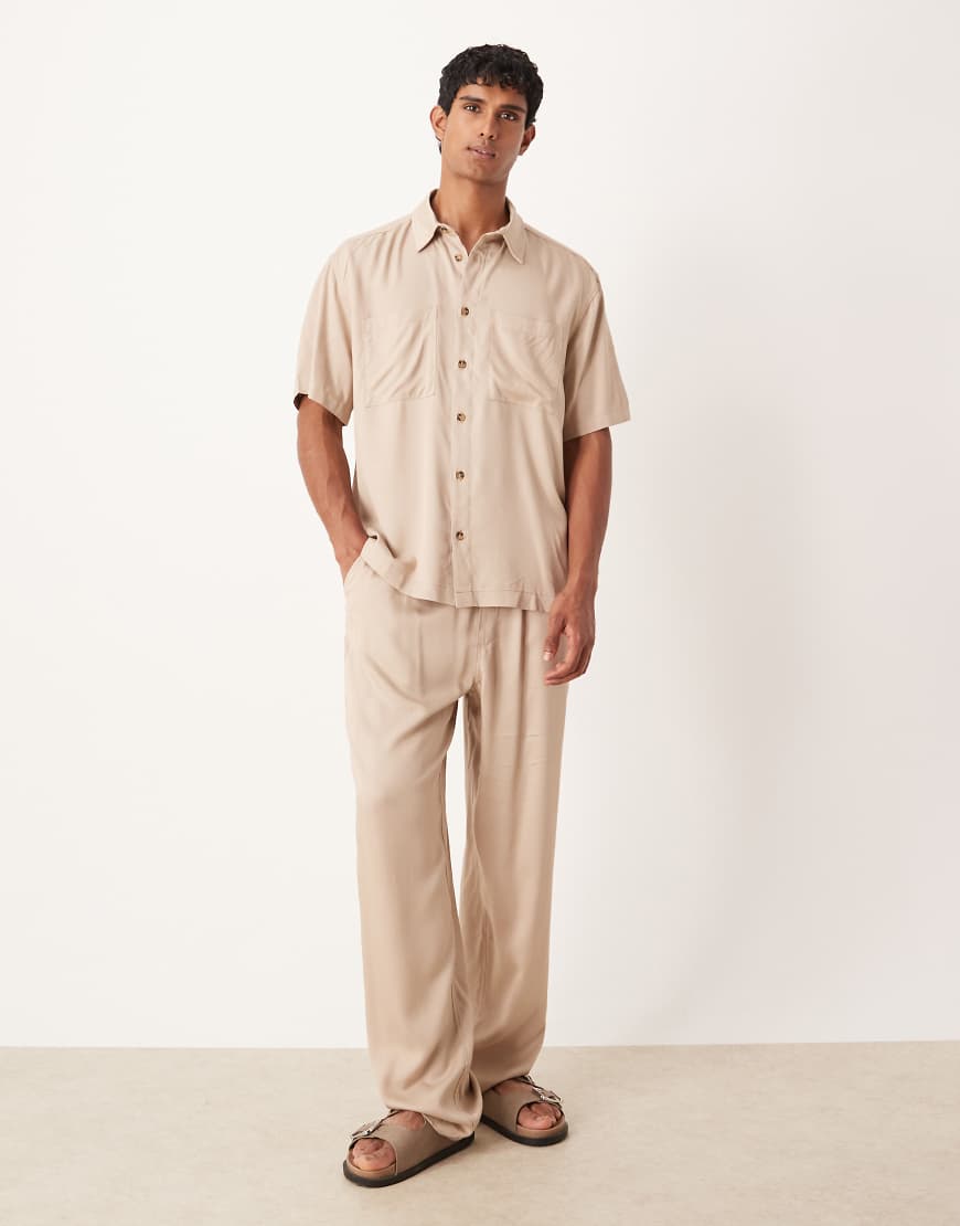 ASOS DESIGN - Weite Hose in Steinbeige, Kombiteil-Neutral von ASOS DESIGN
