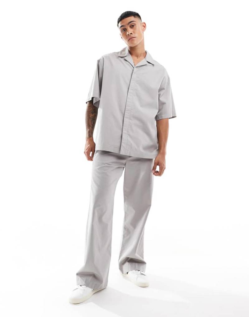 ASOS DESIGN - Weite Hose in neutralem Farbton mit elastischem Bund, Kombiteil von ASOS DESIGN