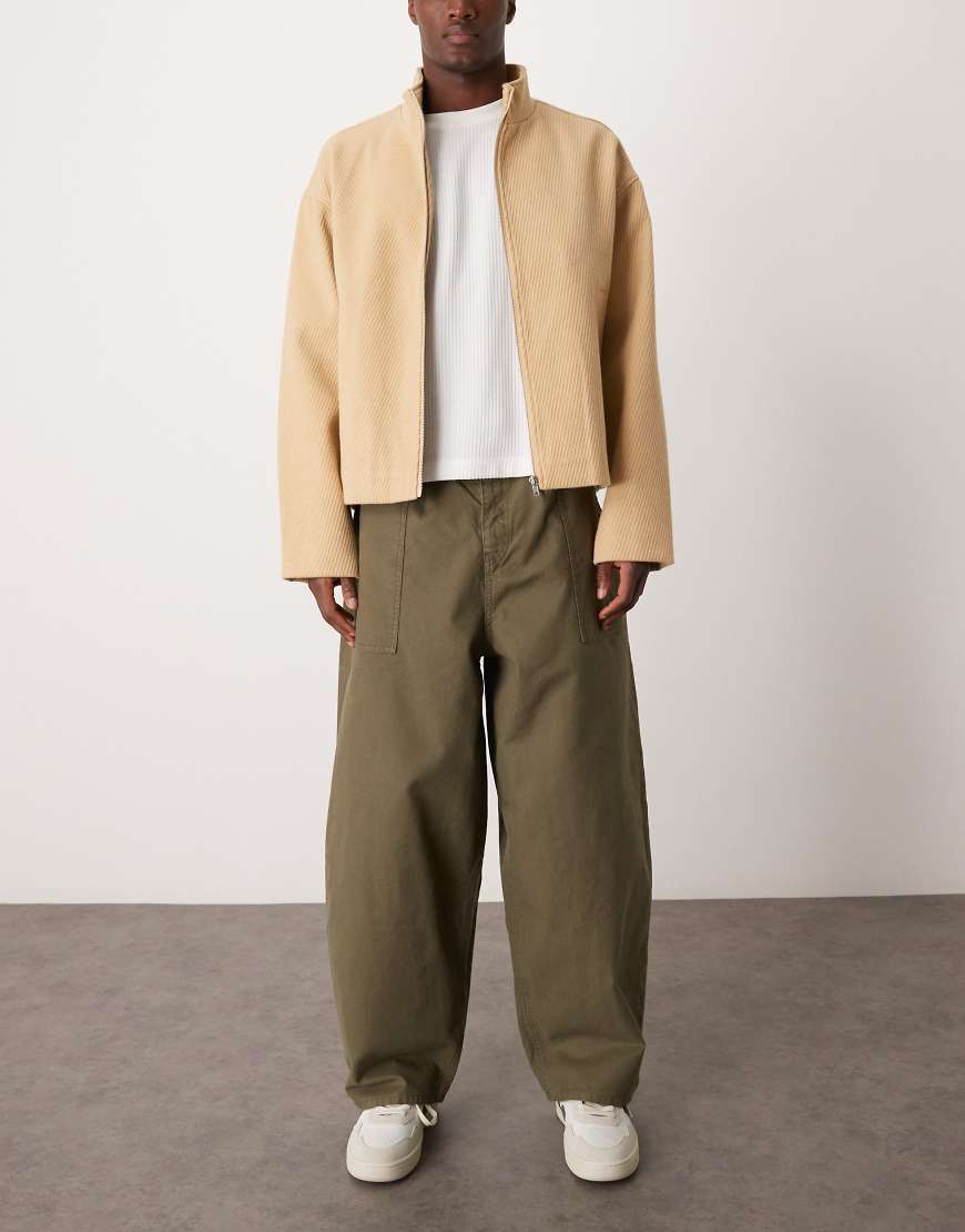 ASOS DESIGN - Weite Jeans in Khaki mit Ballonschnitt-Grün ASOS DESIGN - Weite Jeans in Khaki mit Ballonschnitt-Grün von ASOS DESIGN