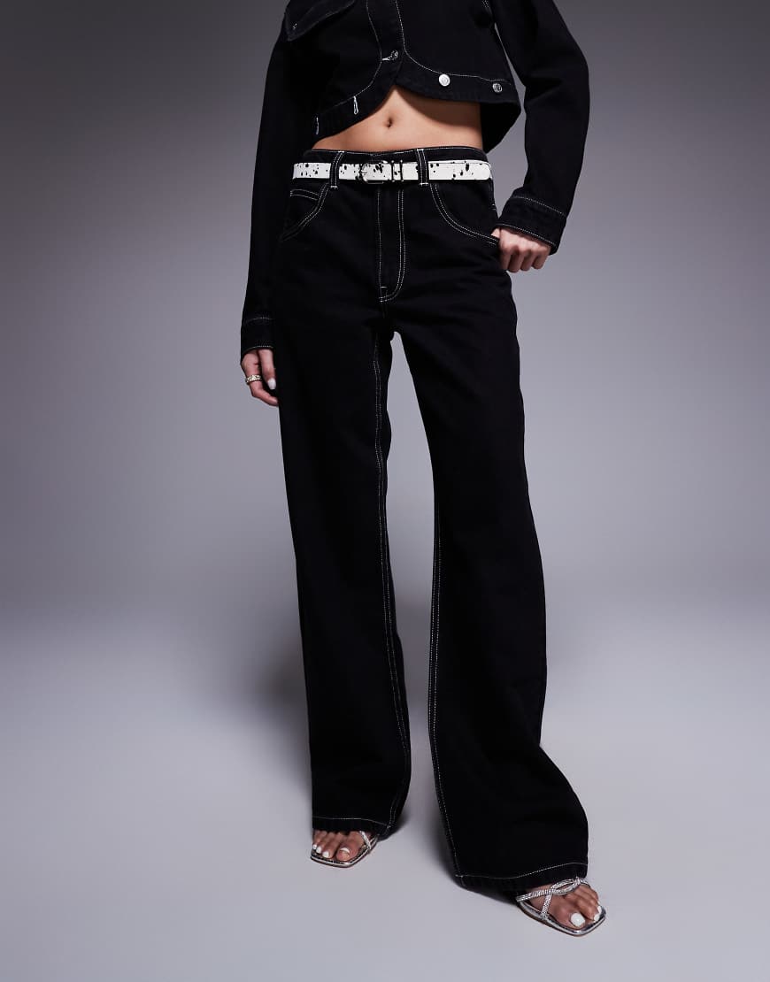 ASOS DESIGN - Weite Jeans in Schwarz mit Kontrastnaht, Kombiteil ASOS DESIGN - Weite Jeans in Schwarz mit Kontrastnaht, Kombiteil von ASOS DESIGN