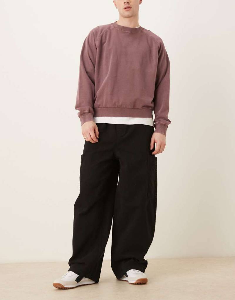 ASOS DESIGN - Weite Oversize-Cargohose in Schwarz von ASOS DESIGN