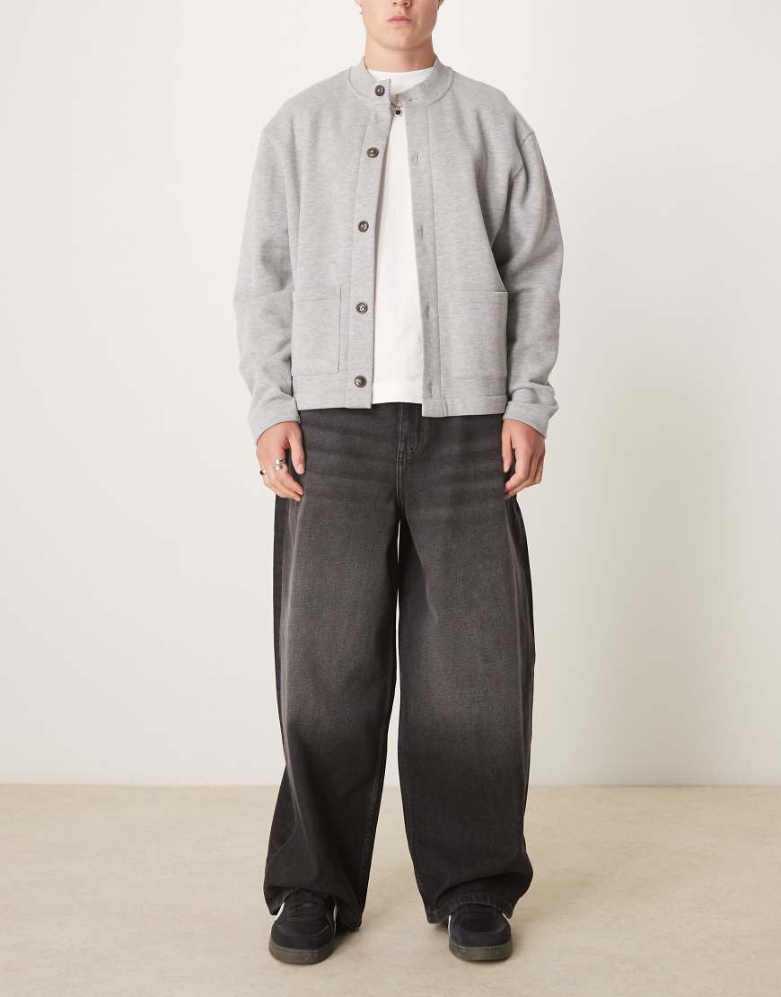 ASOS DESIGN - Weite Oversize-Jeans in verwaschenem Schwarz von ASOS DESIGN