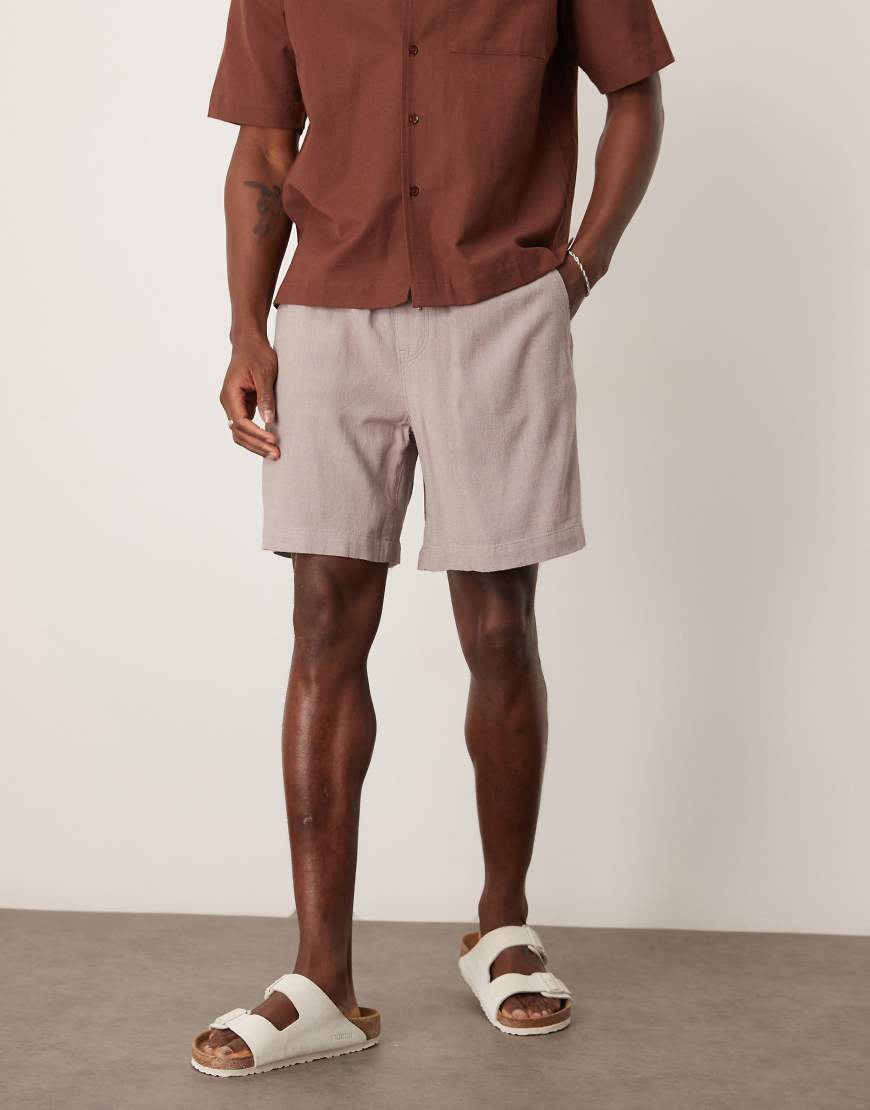ASOS DESIGN - Weite Shorts zum Reinschlüpfen mit hohem Leinenanteil in Grau-Braun ASOS DESIGN - Weite Shorts zum Reinschlüpfen mit hohem Leinenanteil in Grau-Braun von ASOS DESIGN