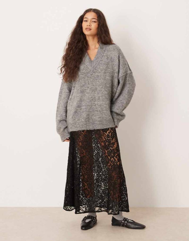 ASOS DESIGN - Weiter Maxirock aus Spitze in Schwarz von ASOS DESIGN