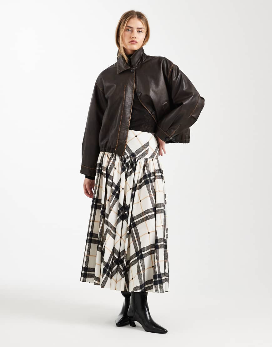 ASOS DESIGN - Weiter Midirock mit tiefer Taille und Karomuster-Bunt von ASOS DESIGN