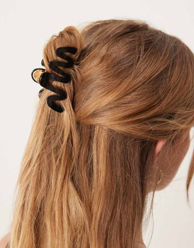 ASOS DESIGN - Wellige Haarklammer in Schwarz und Goldoptik von ASOS DESIGN