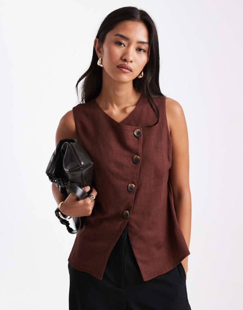 ASOS DESIGN - Weste in schokobrauner Leinenoptik mit asymmetrischer Knopfleiste-Brown von ASOS DESIGN